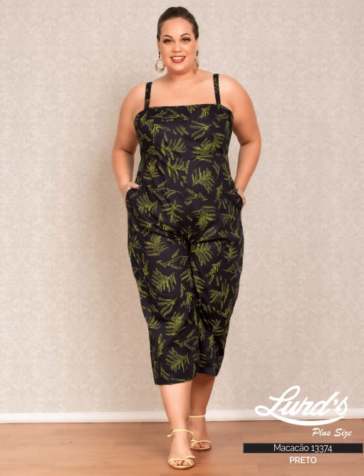 Macacão Pantacourt Sem Manga Estampa Preto