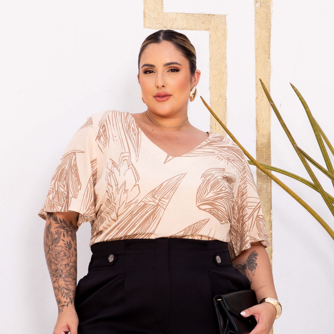 Blusa Feminina Plus Size Manga Curta Ref 700776 Bege