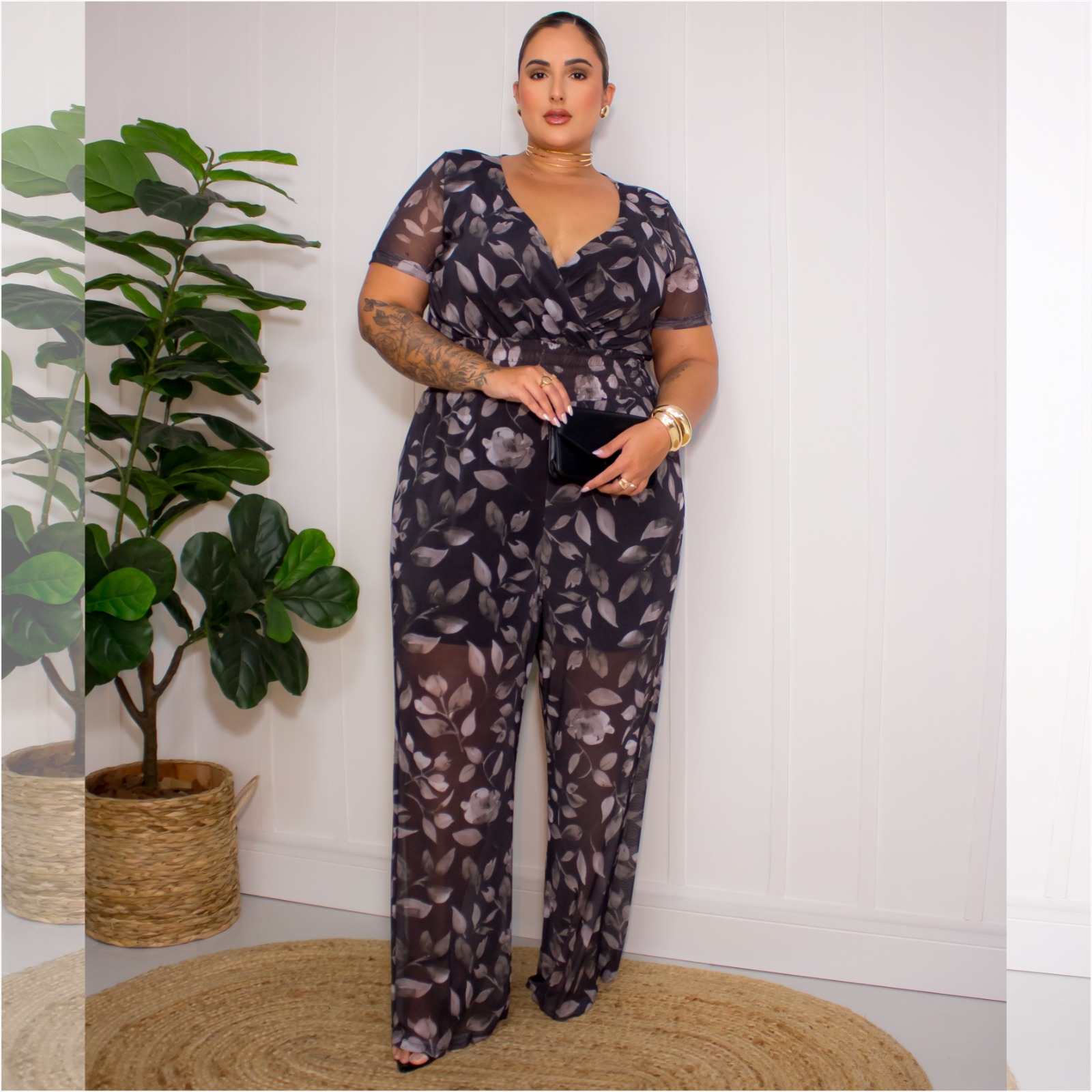Macacão Longo Plus Size Manga Curta ref 306919 Estampa Preto