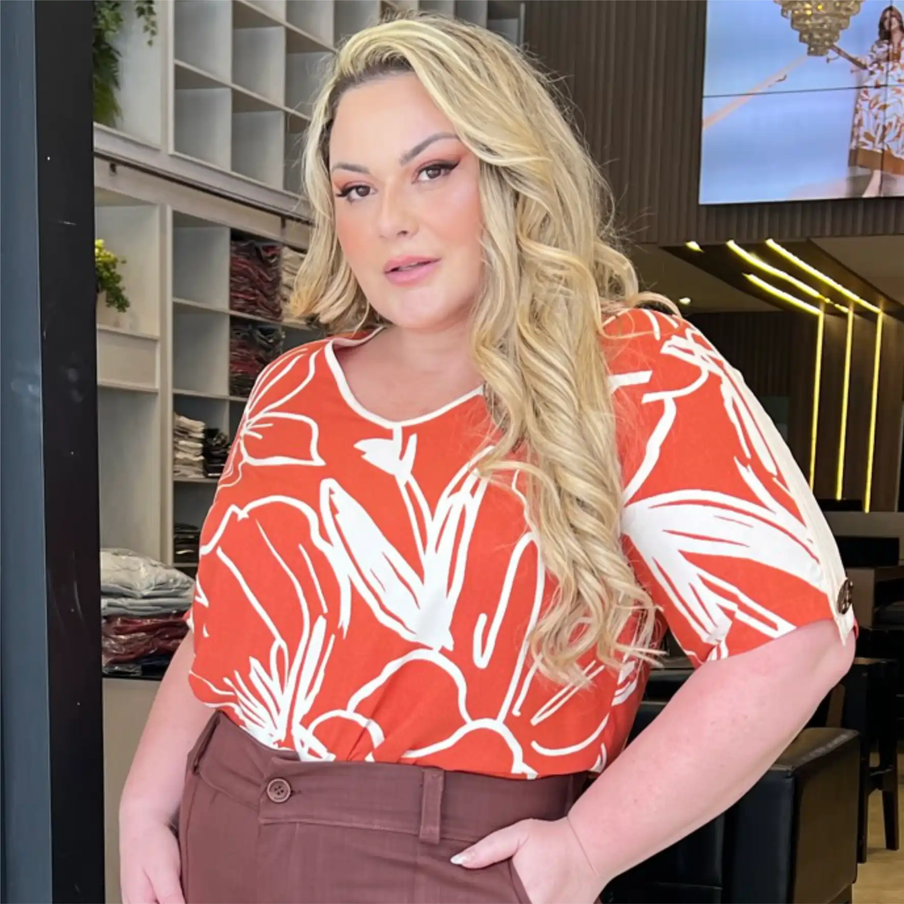 Blusa Feminina Plus Size Manga Curta Ref 12543 Estampa Telha