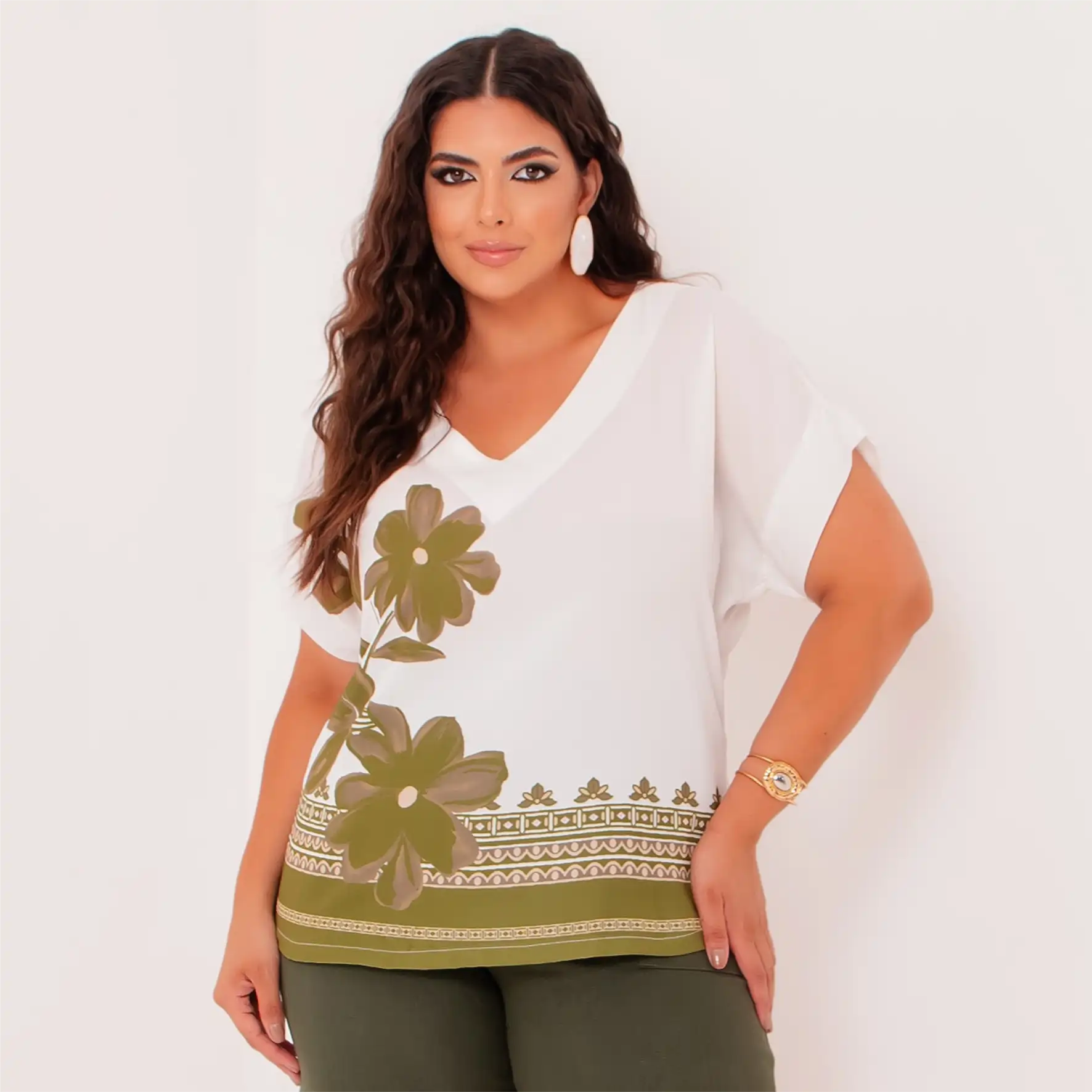 Blusa Feminina Plus Size Manga Curta Ref 12564 Estampa Off White