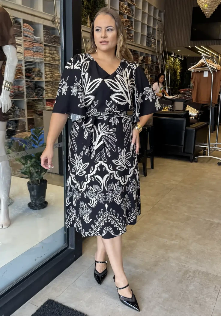 Vestido Mid Plus Size Manga Curta 12606 Estampa Preto