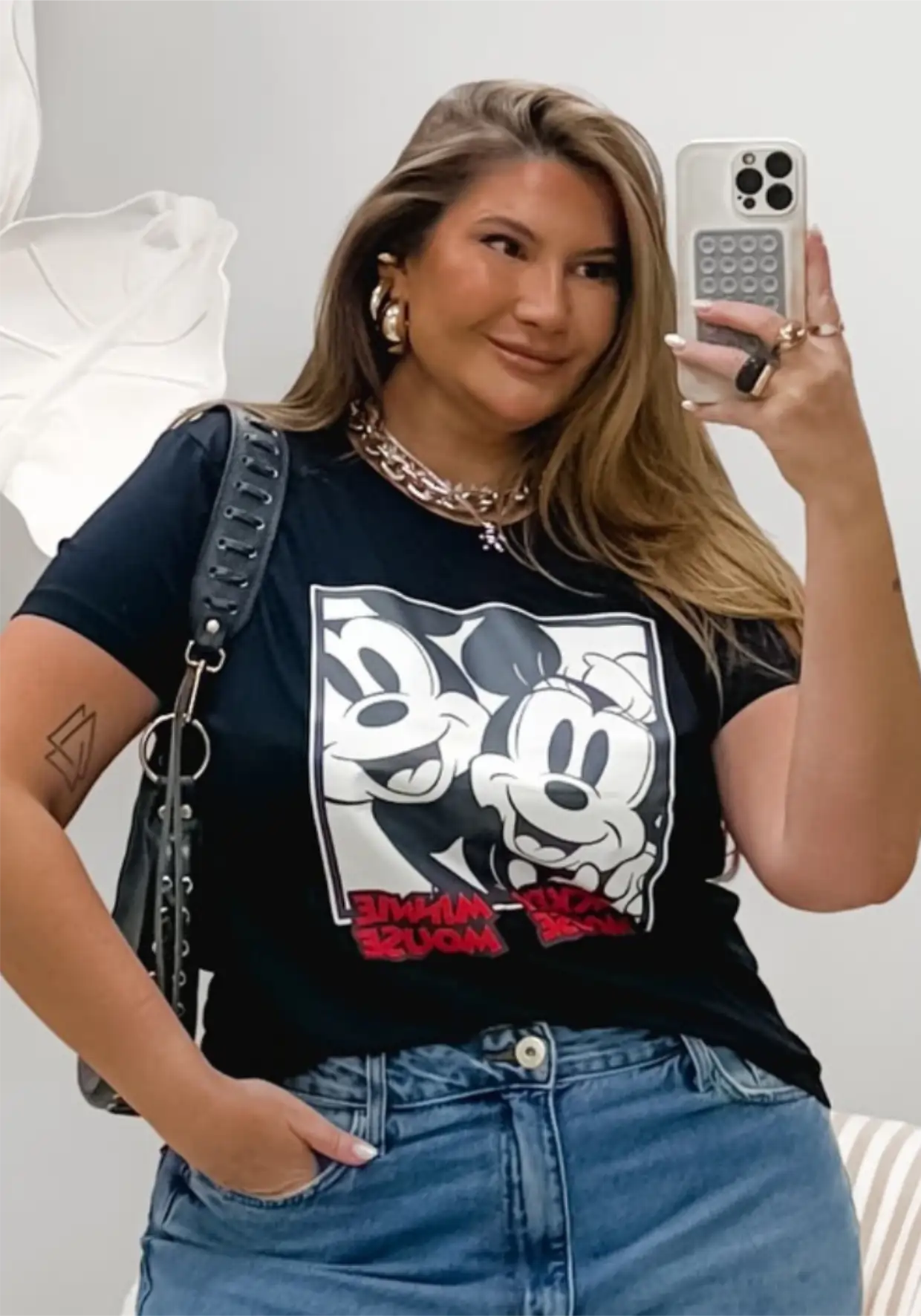 T-Shirt Feminina Plus Size Manga Curta DISNEY-016 Marrie Preto LUA