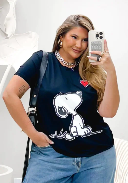 T-Shirt Feminina Plus Size Manga Curta Preto SNOOPY-002 EVA