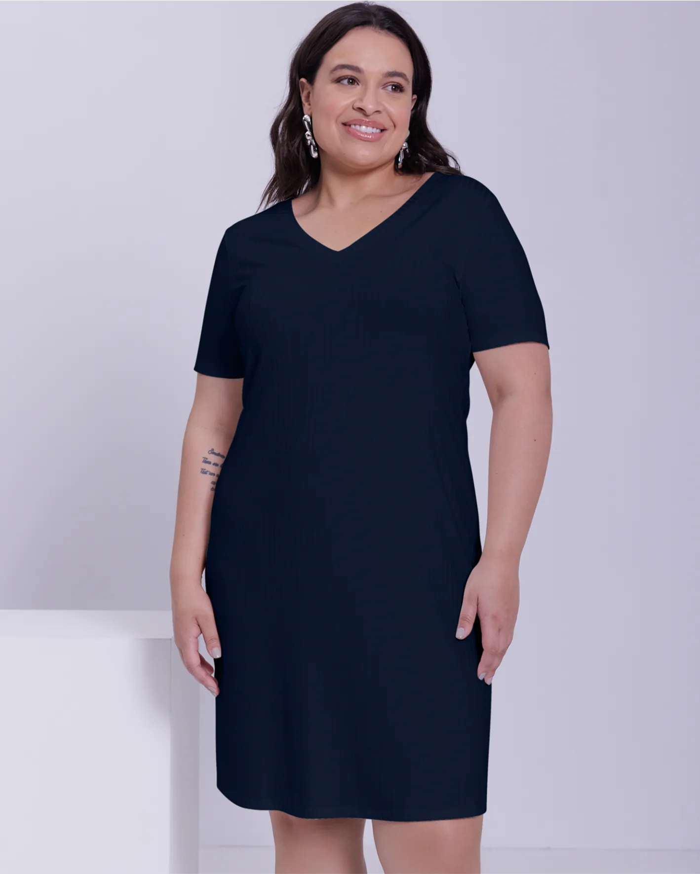 Vestido Plus Size Manga Curta Ref 00478 Preto