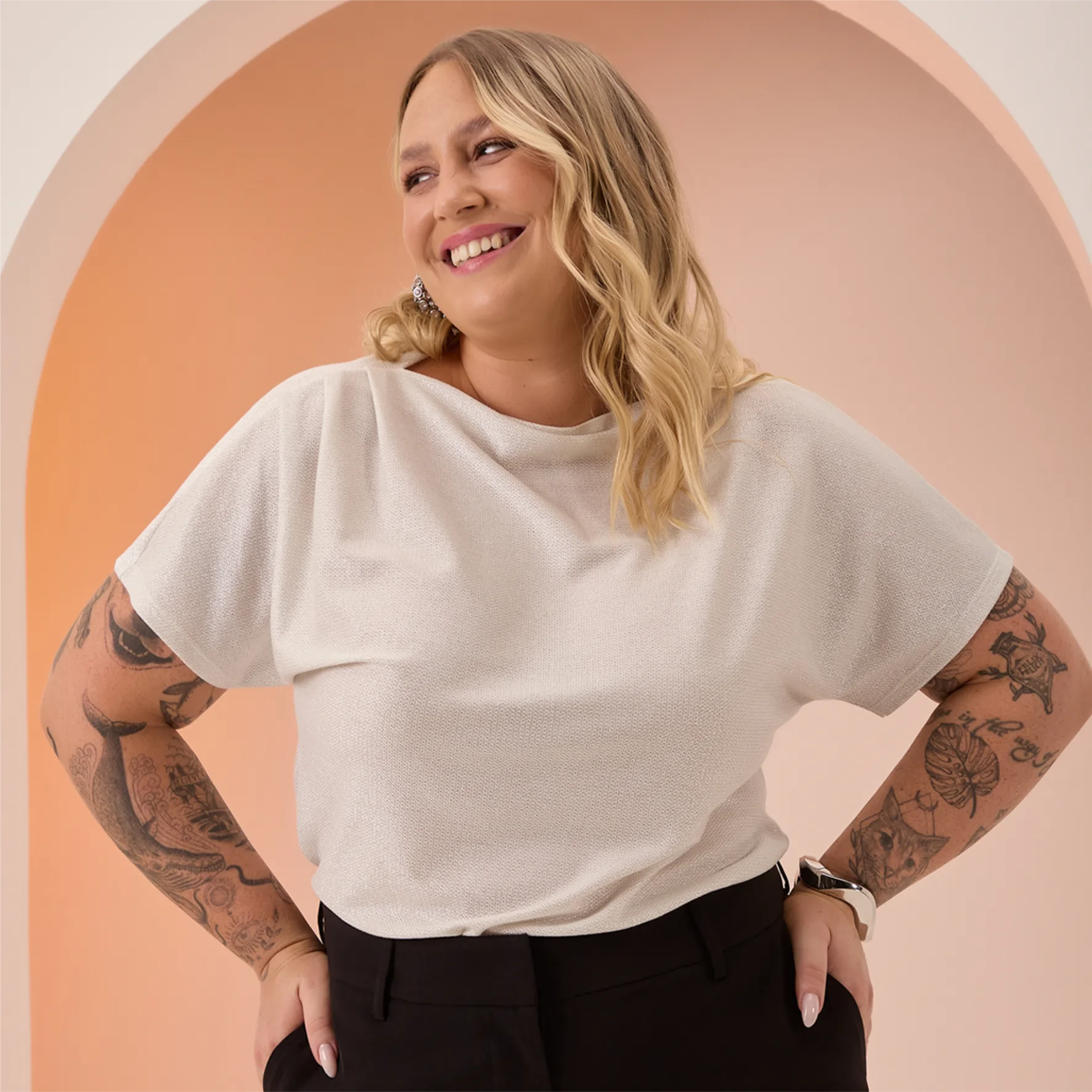 Blusa Feminina Plus Size Manga Curta C5137 Off White