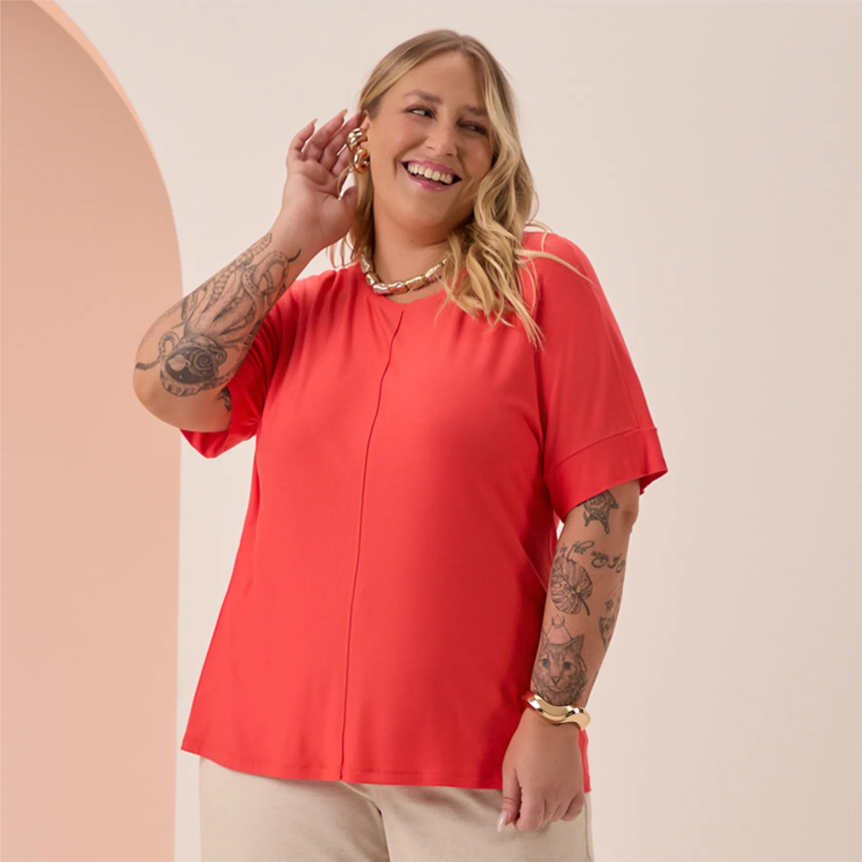 Blusa Feminina Plus Size Manga Curta C5192 Coral